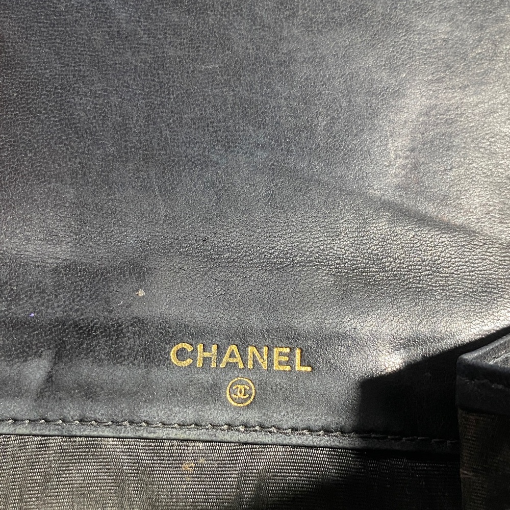 Authentic CHANEL Timeless CC Logo Caviar Leather Wallet - Picture 10 of 15